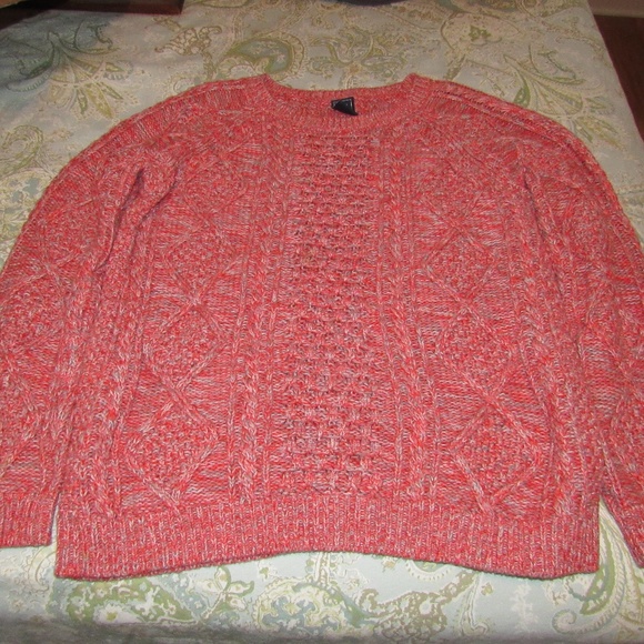 Multi color cable knit sweater, like new. - Picture 1 of 2